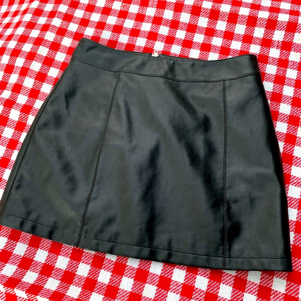 Forever 21, Large, Black, Pleather, Miniskirt